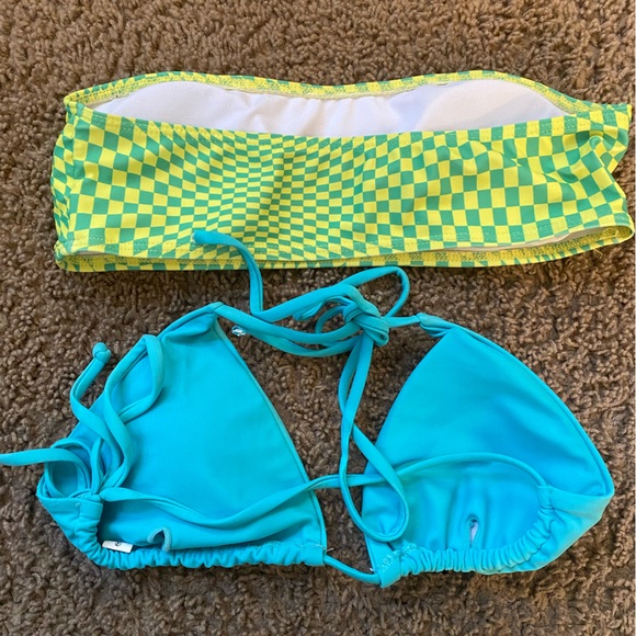 Lot of four small bathing suit tops - Picture 4 of 8